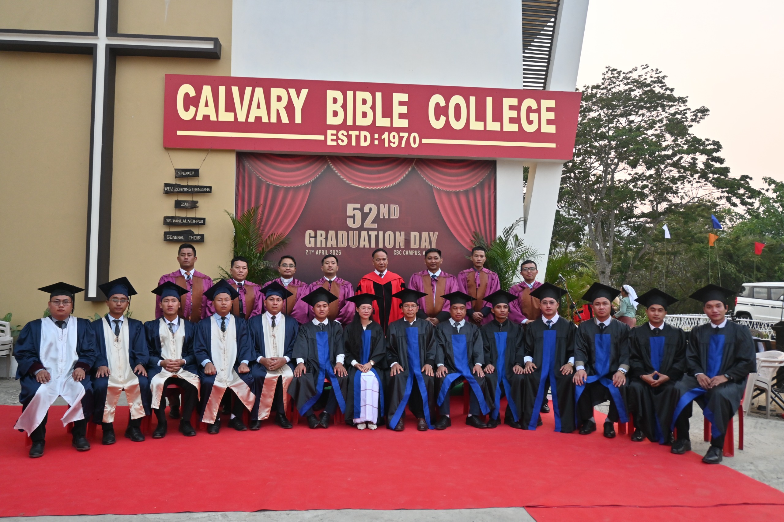 GRADUATION DAY HMANG